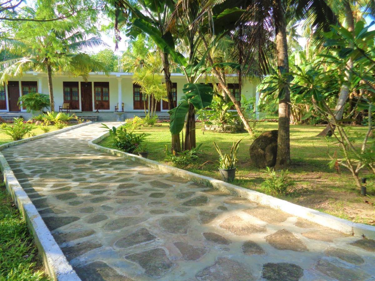 New Holiday Reach Unawatuna Luaran gambar