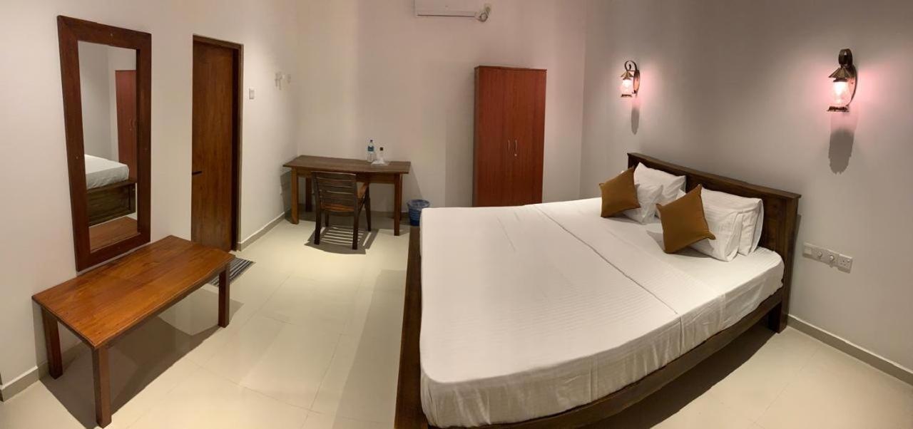 New Holiday Reach Unawatuna Luaran gambar